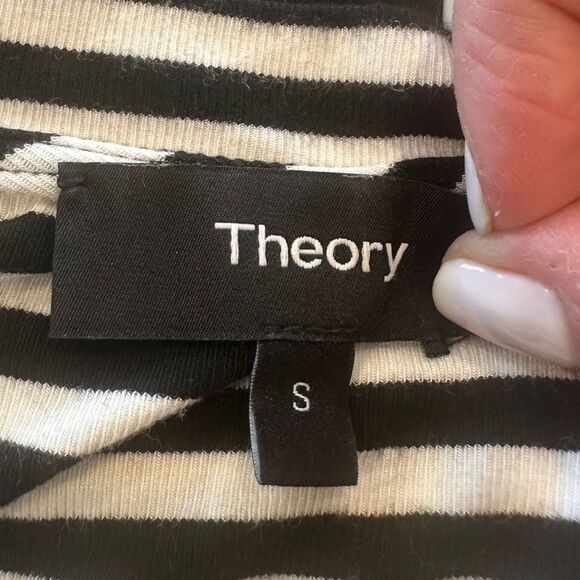 Theory Black & White Women's Classic Tiny Tee Size Small - Picture 4 of 5